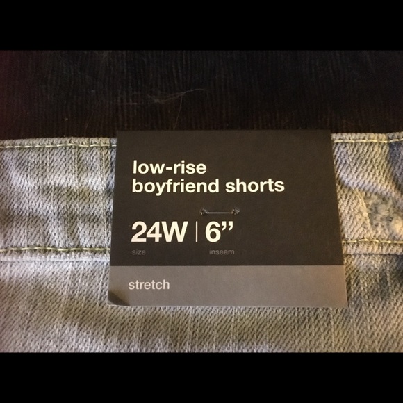 mossimo boyfriend distressed shorts 24w New - Picture 4 of 5